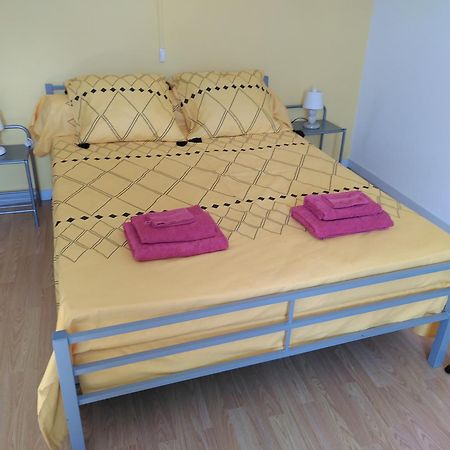 Bed and Breakfast Au Nid De Mes Anges Entrecasteaux Zewnętrze zdjęcie